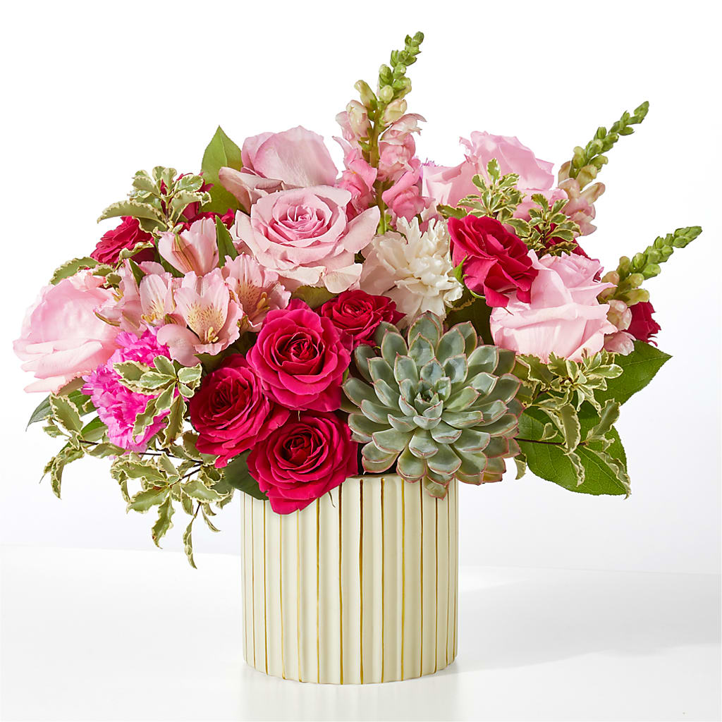 Magenta Musings Bouquet – Landers Flowers, Savannah MO