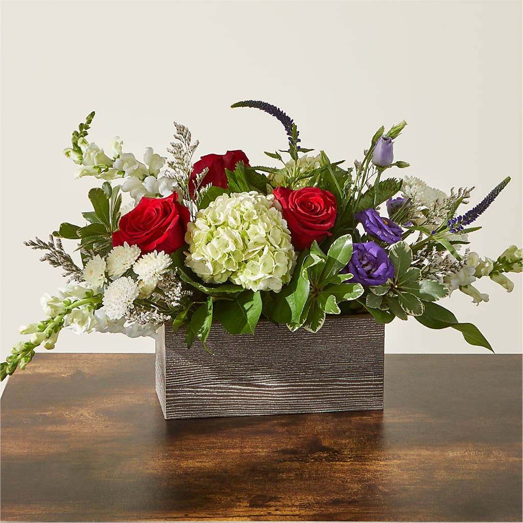 Sweet Magnolia Bouquet – Landers Flowers, Savannah MO
