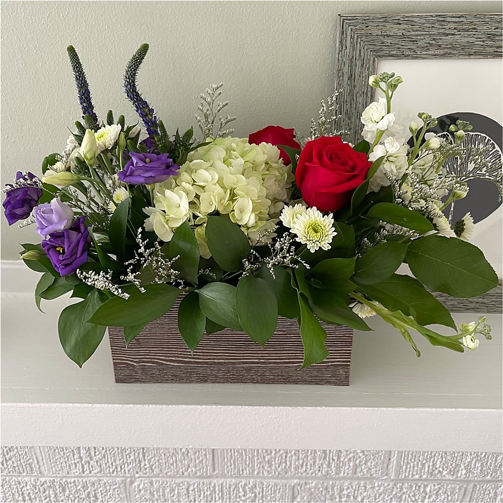 Sweet Magnolia Bouquet – Landers Flowers, Savannah MO