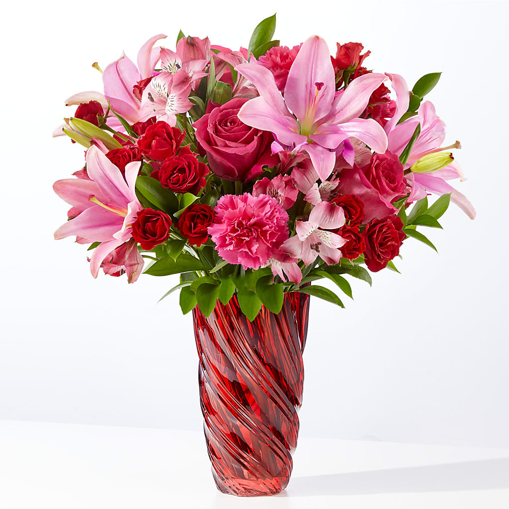 In Love Bouquet with Luxe Swirl Vase – Landers Flowers, Savannah MO