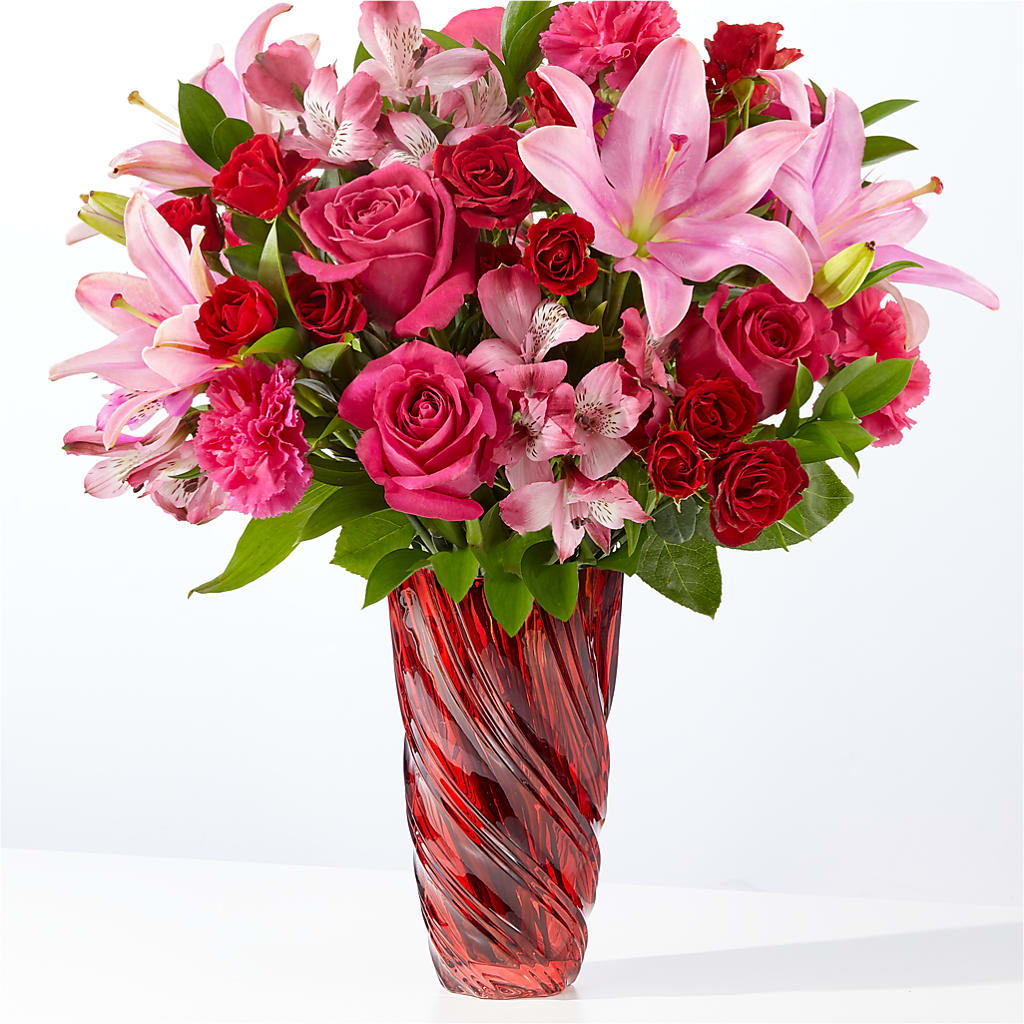 In Love Bouquet with Luxe Swirl Vase – Landers Flowers, Savannah MO
