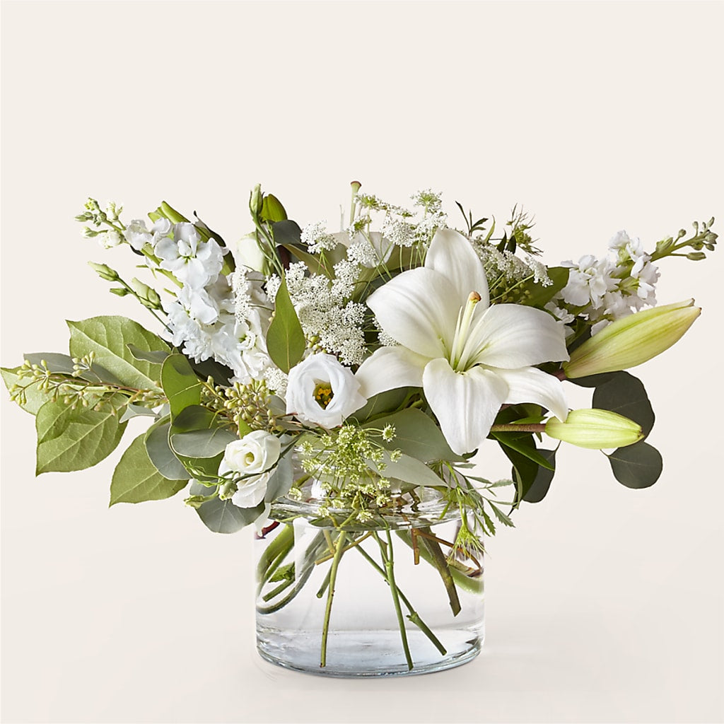Alluring Elegance Bouquet – Landers Flowers, Savannah MO