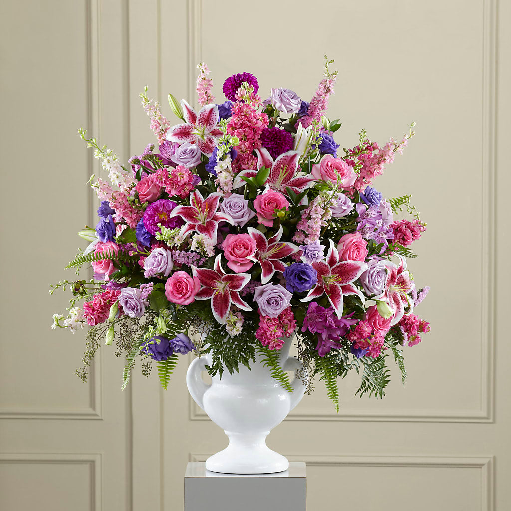 Peaceful Tribute Arrangement – Landers Flowers, Savannah MO