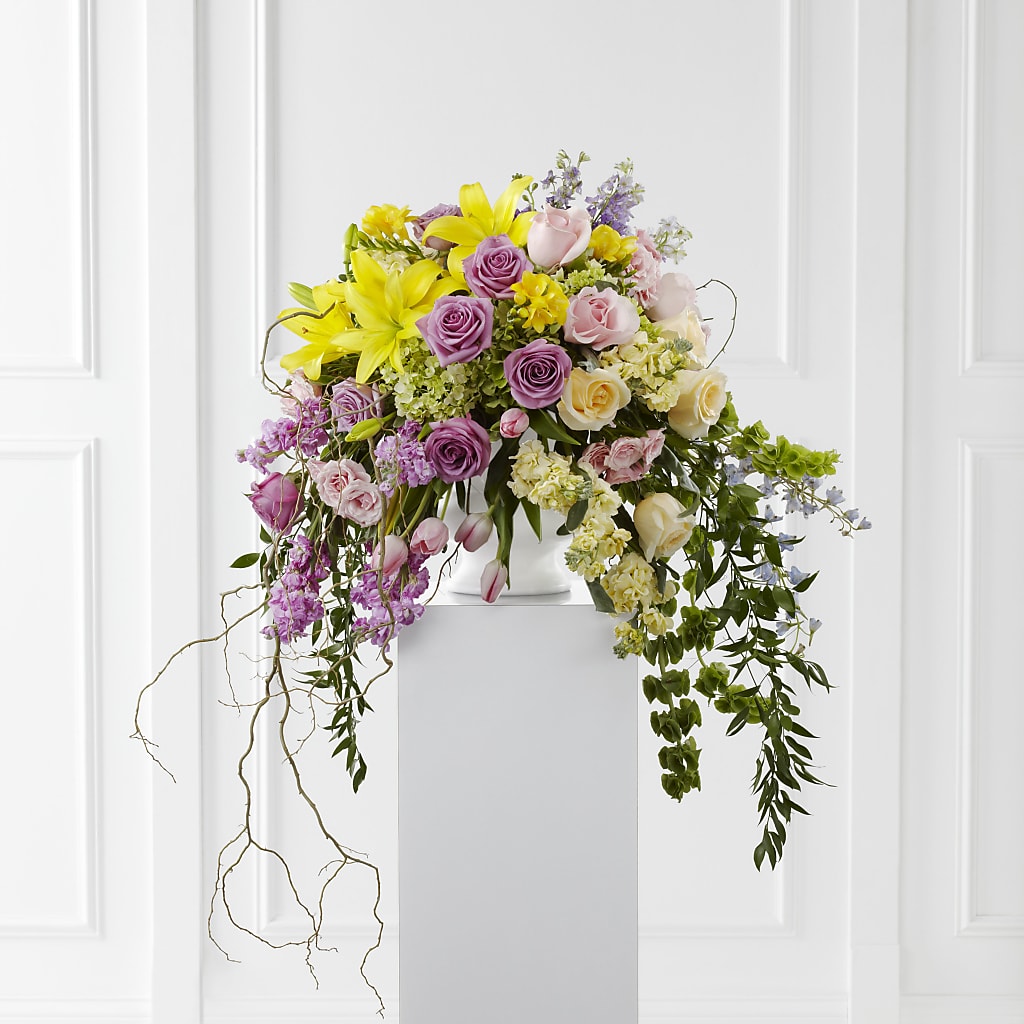 Display of Affection Arrangement – Landers Flowers, Savannah MO