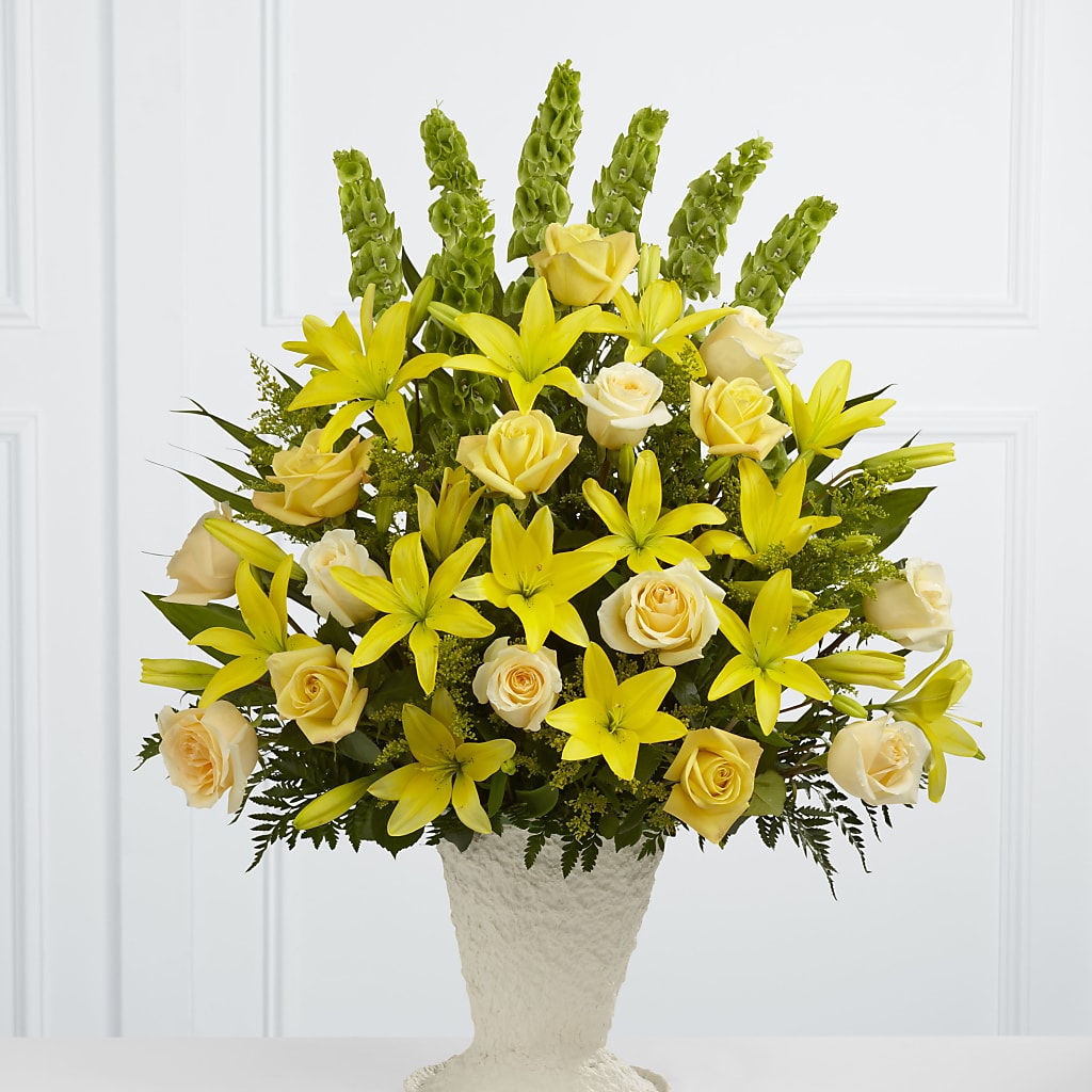 Golden Memories Arrangement – Landers Flowers, Savannah MO