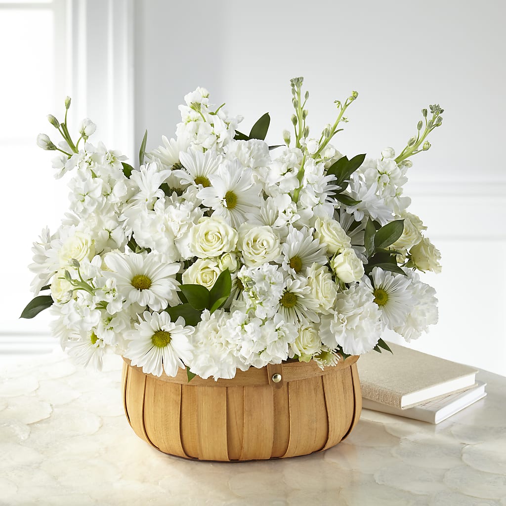 Graceful Garden Basket – Landers Flowers, Savannah MO