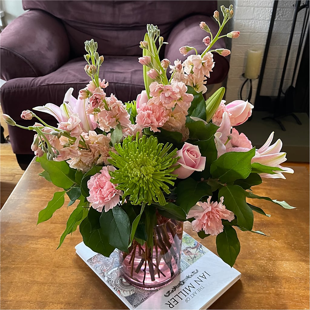 Pretty in Pink Bouquet – Landers Flowers, Savannah MO