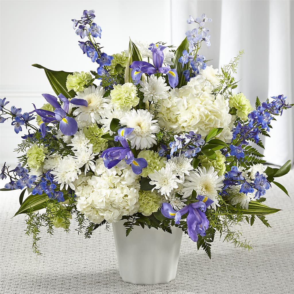 Soft Serenity Floor Basket – Landers Flowers, Savannah MO