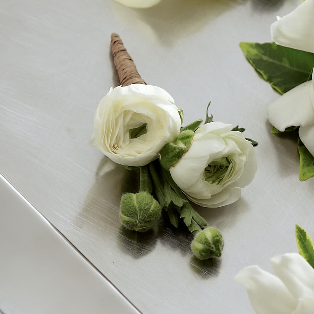 White Ranunculus Boutonniere – Landers Flowers, Savannah MO