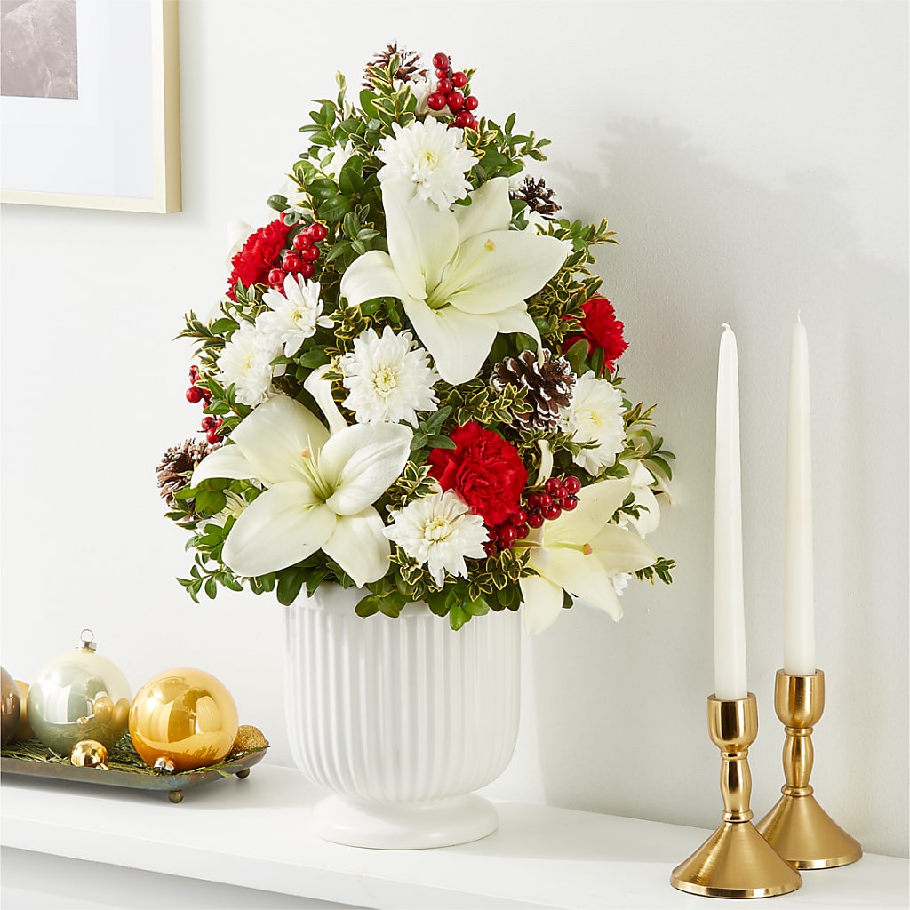 Festive Moments Tree –  Landers Flowers, Savannah MO