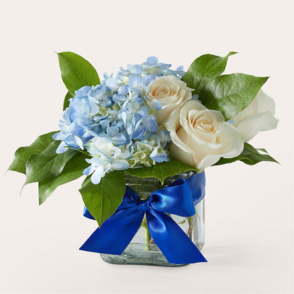 Sky Blue Delight Bouquet –  Landers Flowers, Savannah MO
