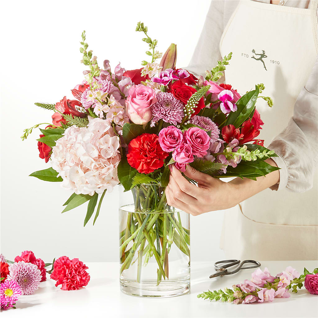 Swooning Over You - A Luxury Florist Original –  Landers Flowers, Savannah MO
