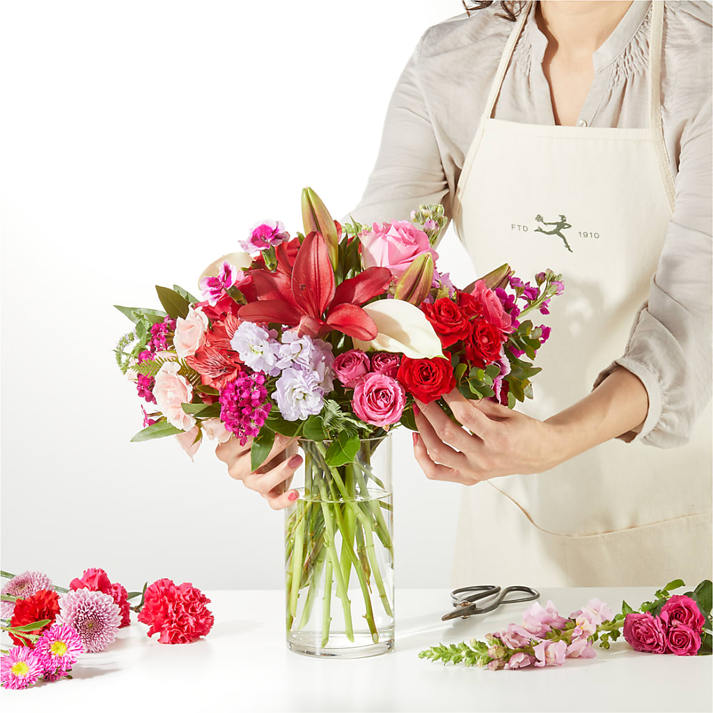 Swooning Over You - A Luxury Florist Original –  Landers Flowers, Savannah MO