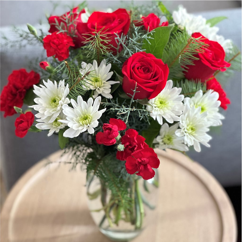 Seasonal Magic Bouquet –  Landers Flowers, Savannah MO
