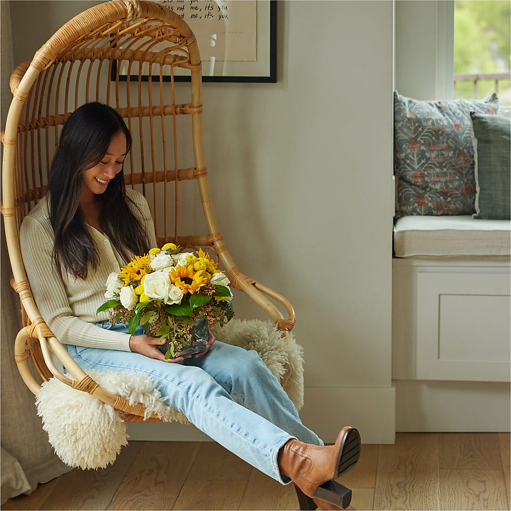 Luminous Morning Bouquet –  Landers Flowers, Savannah MO