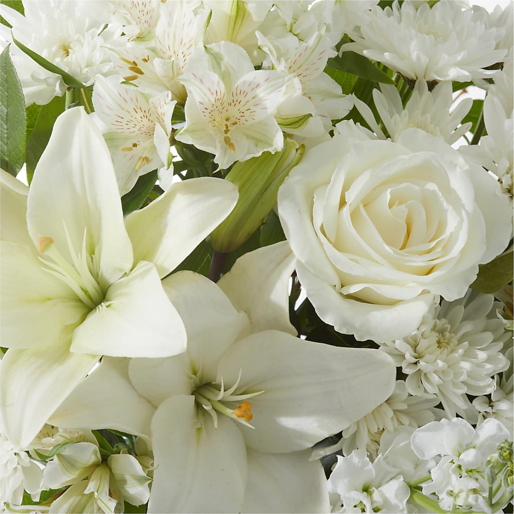 Peaceful Reflections Arrangement –  Landers Flowers, Savannah MO