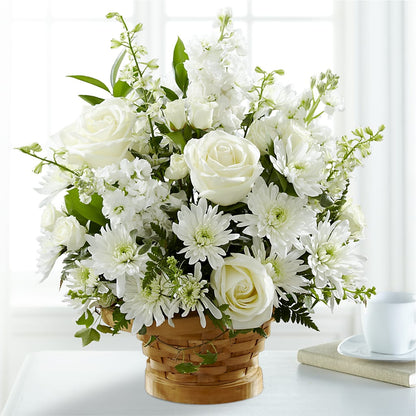Heartfelt Condolences Arrangement –  Landers Flowers, Savannah MO