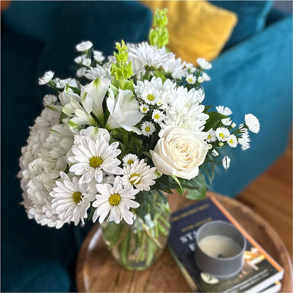Classic Ivory – A Florist Original –  Landers Flowers, Savannah MO