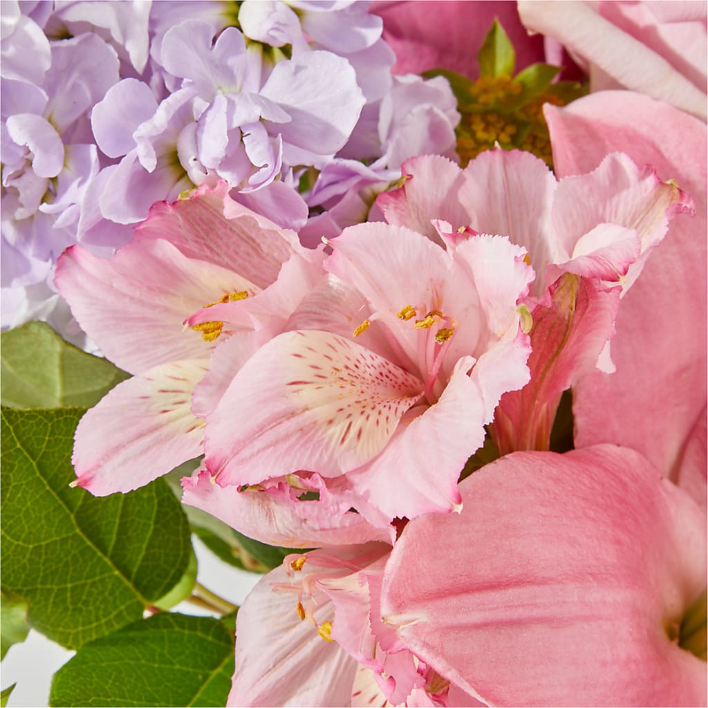 The Crown Jewel Bouquet –  Landers Flowers, Savannah MO
