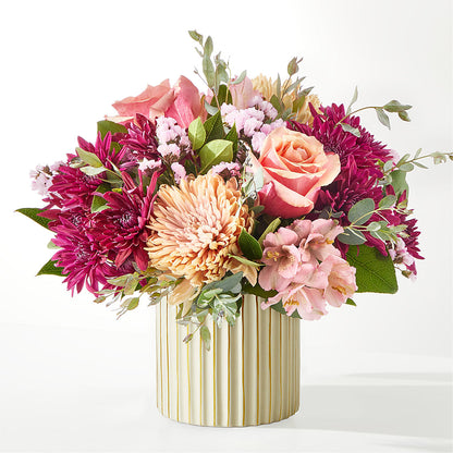 Berry Cobbler Bouquet with Ivory Vase –  Landers Flowers, Savannah MO