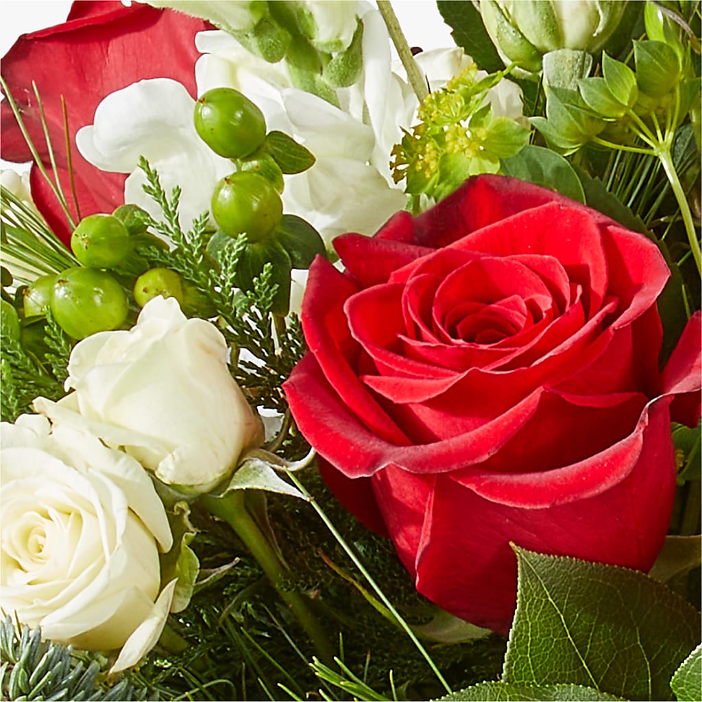 Deck the Halls Bouquet –  Landers Flowers, Savannah MO