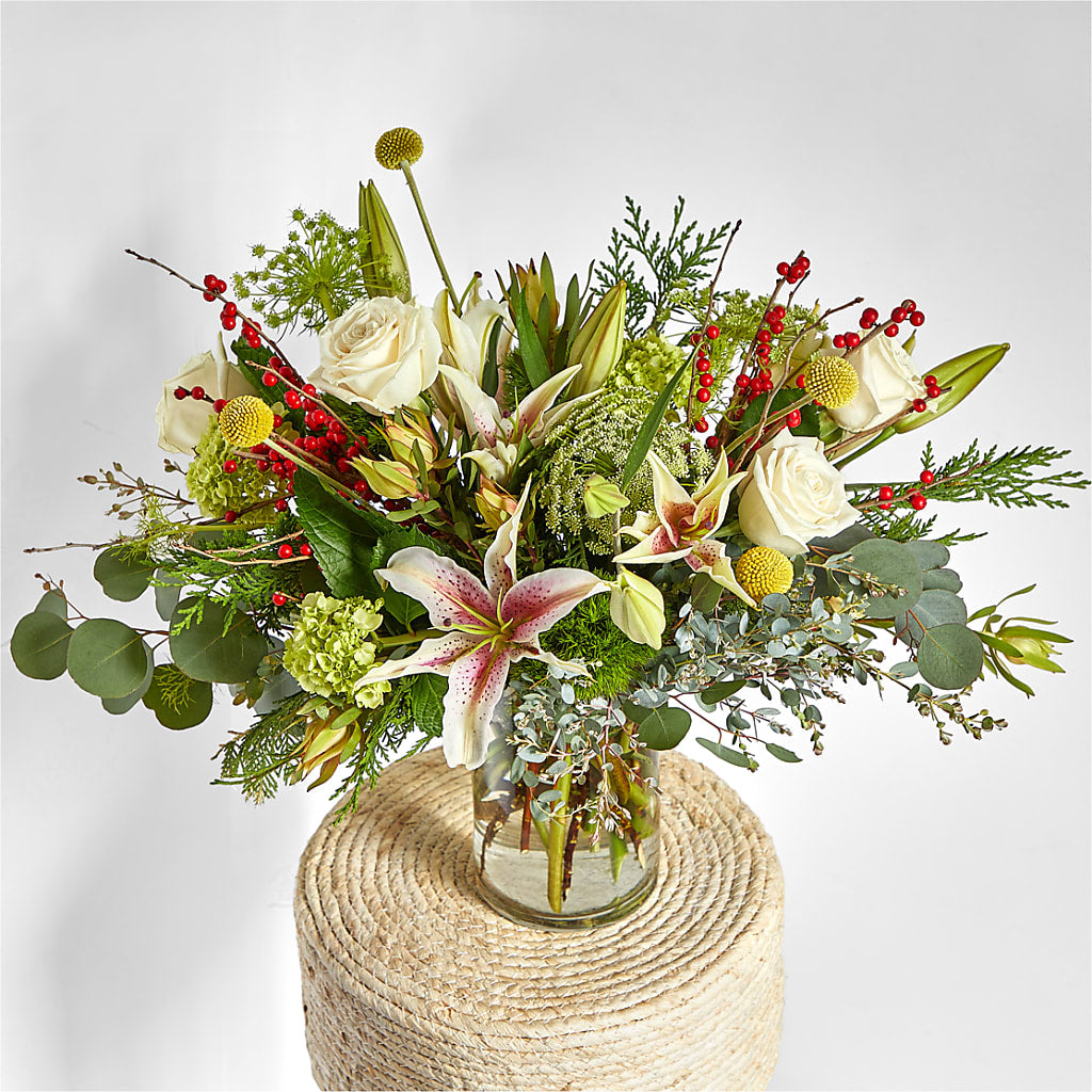 Berry & Bright Bouquet –  Landers Flowers, Savannah MO