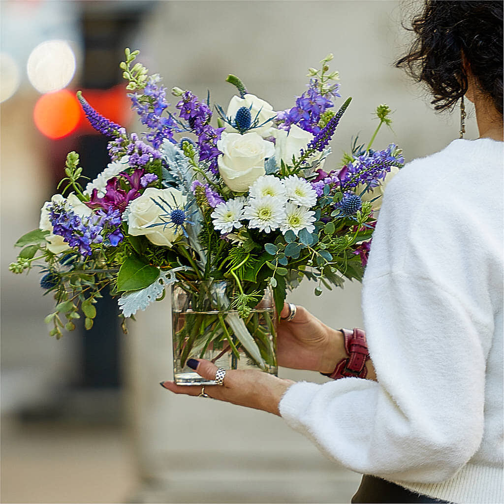 Shooting Star Bouquet –  Landers Flowers, Savannah MO