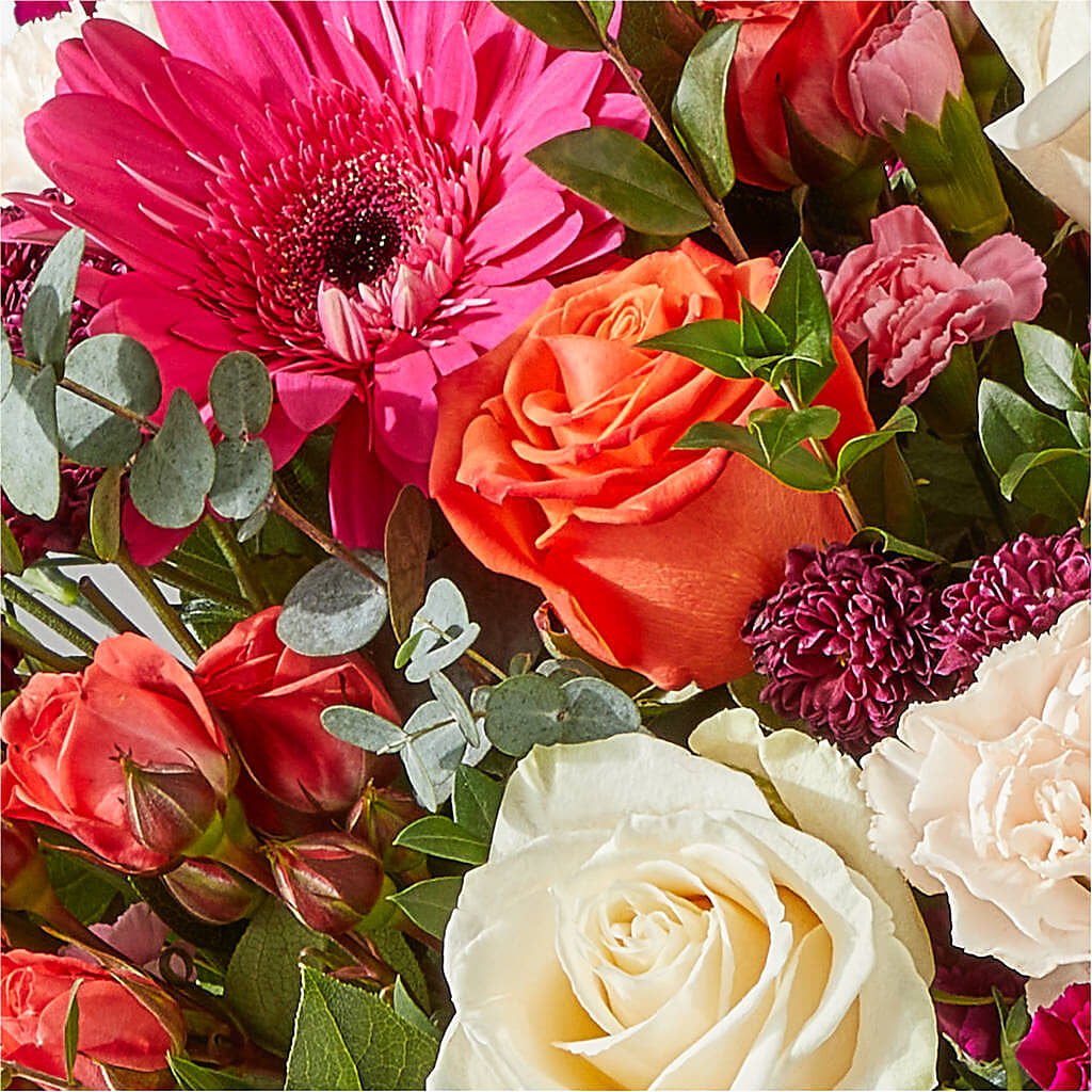 Smell the Roses Bouquet –  Landers Flowers, Savannah MO