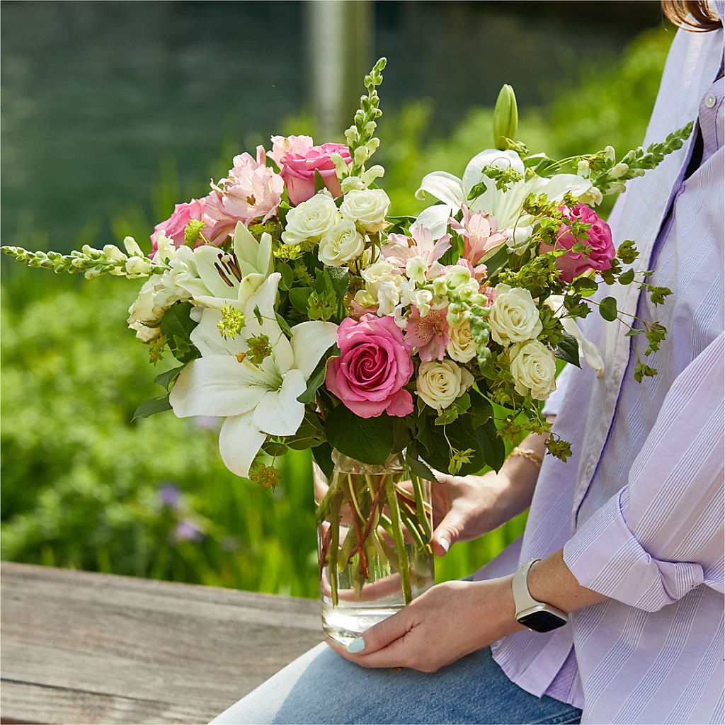 Fondly Bouquet –  Landers Flowers, Savannah MO