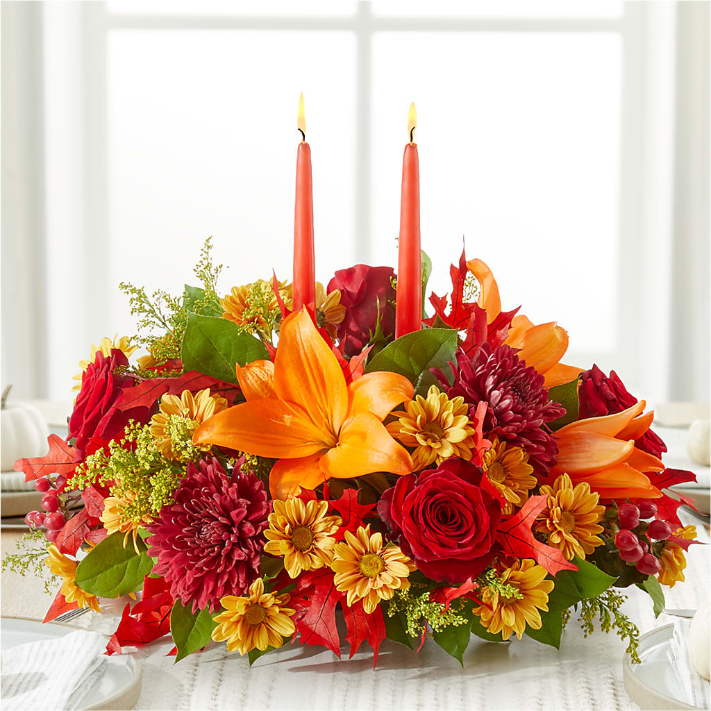 Autumn's Embrace Centerpiece –  Landers Flowers, Savannah MO