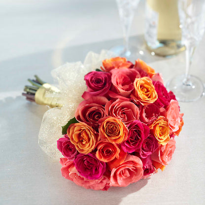 Sweet Roses Bouquet –  Landers Flowers, Savannah MO