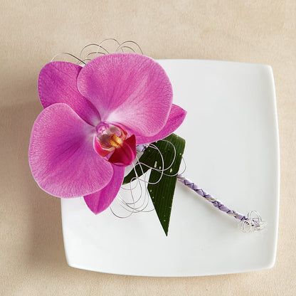 Glorious Boutonniere –  Landers Flowers, Savannah MO